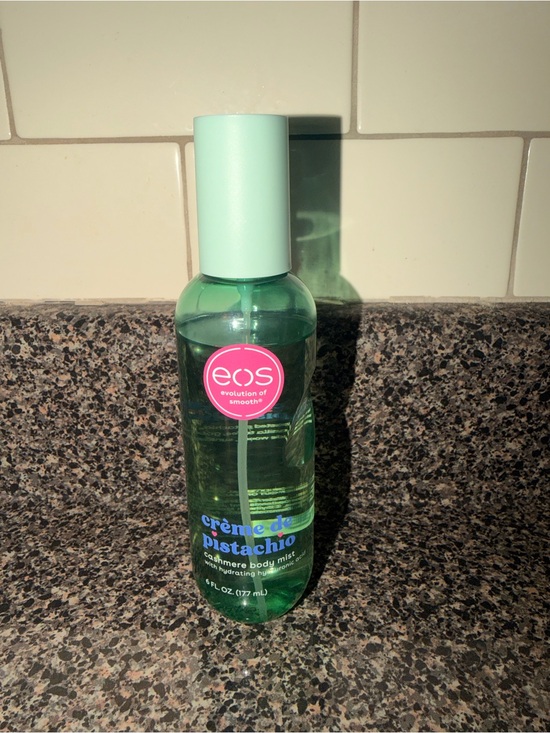 eos Other - eos Crème de Pistachio Body Mist in Mint Green